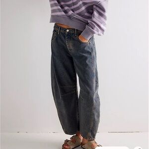 Free People Good Luck Barrel Leg jeans in indigo size 27